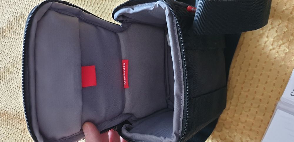 Фотокамера Canon 1300D