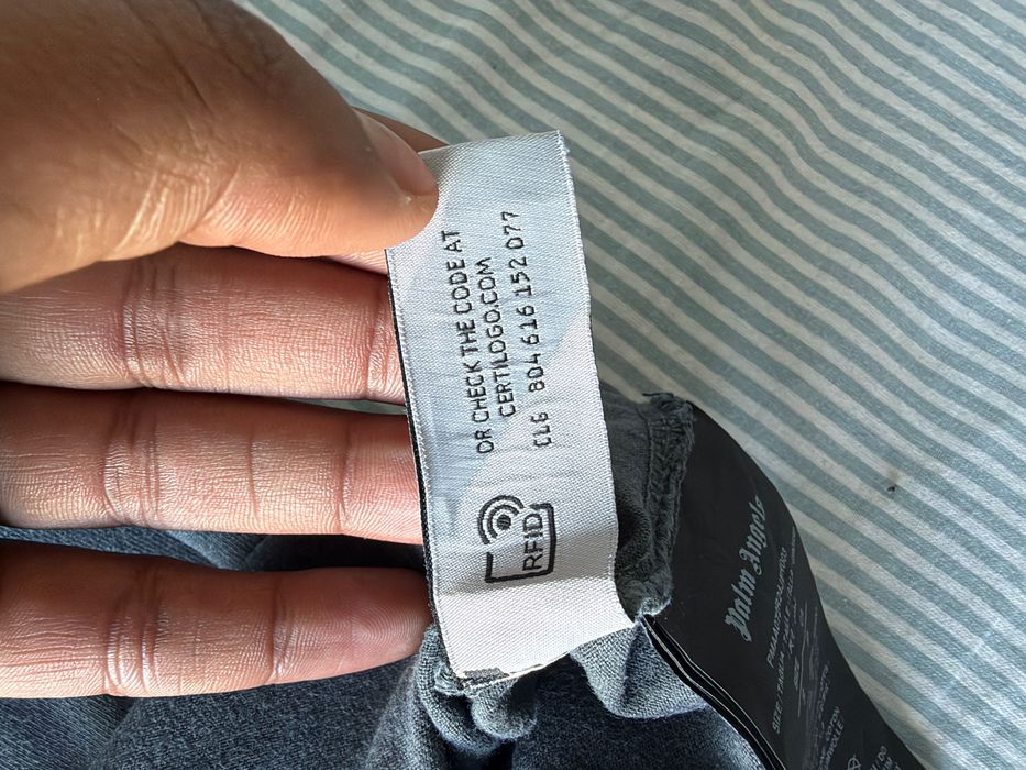 Roupas usadas em perfeito estado