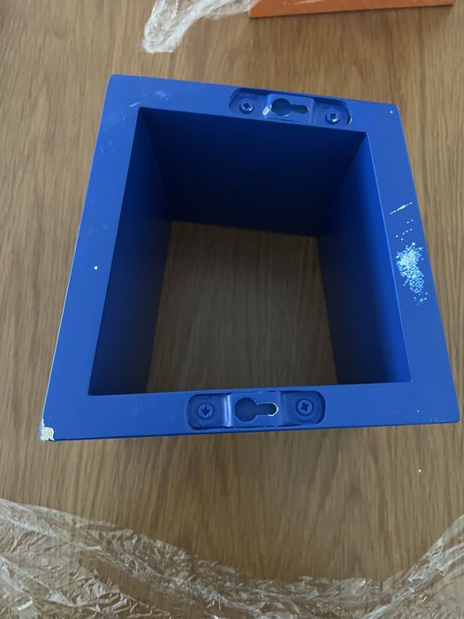 Cubo azul lacado wm madeira maciça