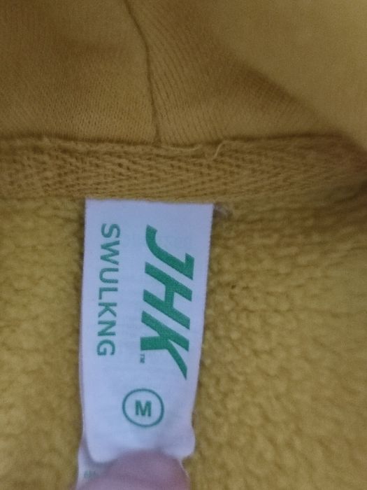 JHK. Męska żółta bluza z kapturem marki JHK w rozmiarze M