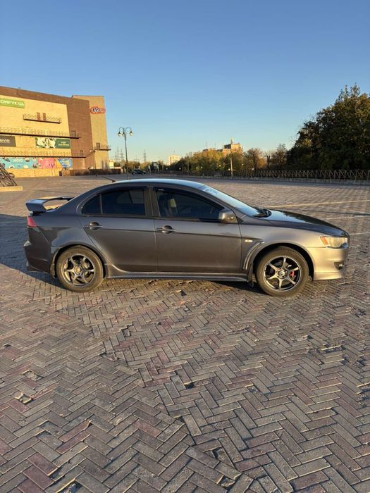 Авто в гарному стані,розхідники замінювались вчасно, є нюанси по кузову (не критичні), не фарбувалась 
Більш детальна інформація по телефону або біля авто