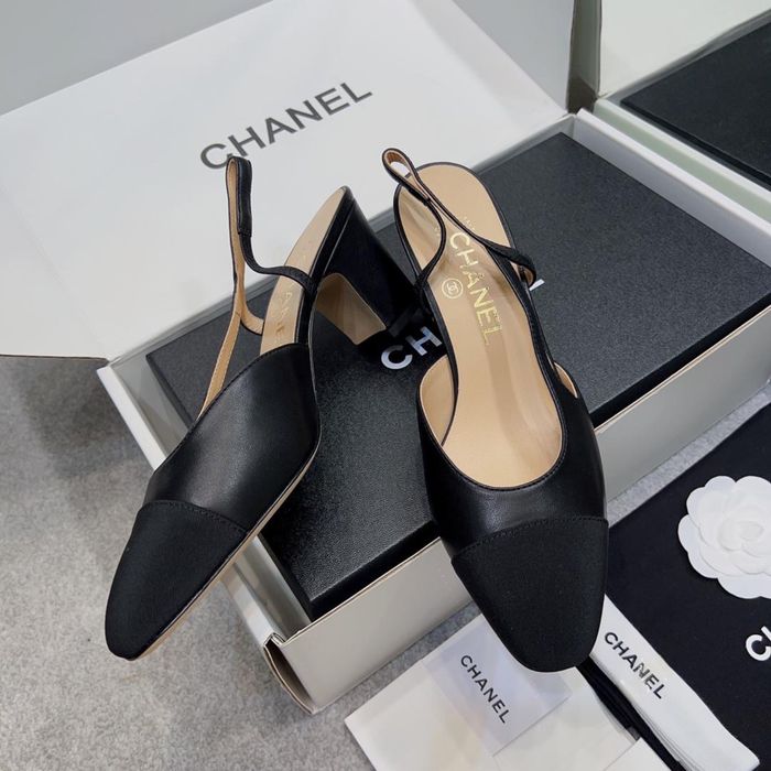 Czółenka Chanel Slingback black