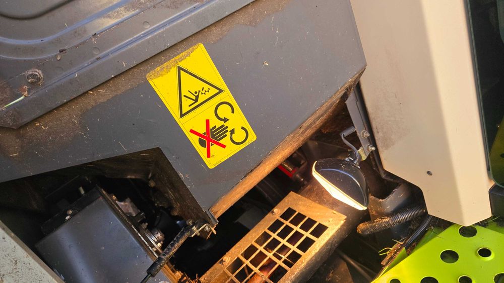 Комбайн зернозбиральний claas lexion 420 cat