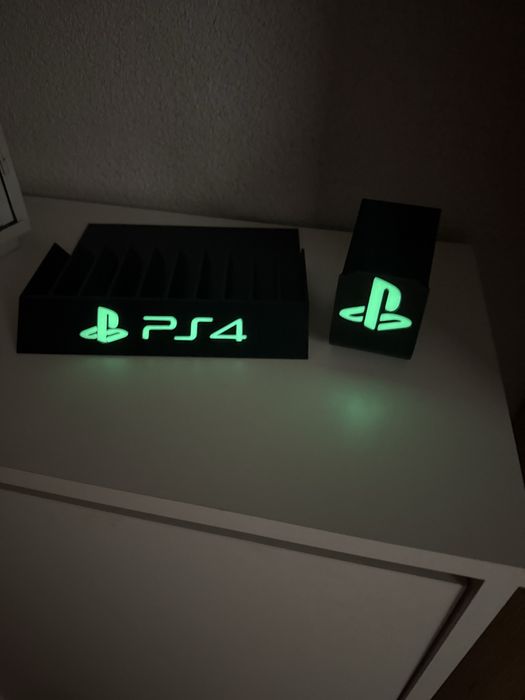 Stojak na Gry i Pady Ps4 Napis Fluorescencyjny
