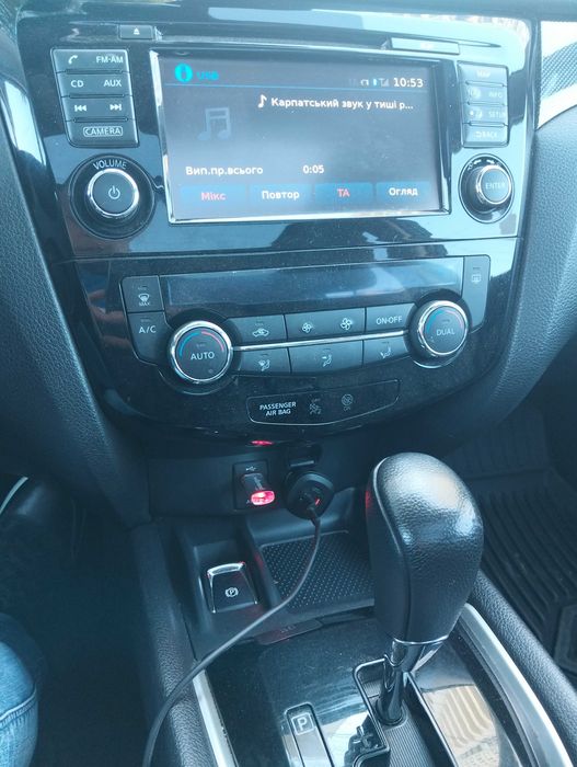 Офіційний дизельний Nissan X-Trail Rogue