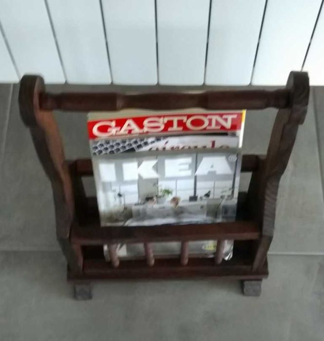 Porta Revistas em Madeira de boa qualidade