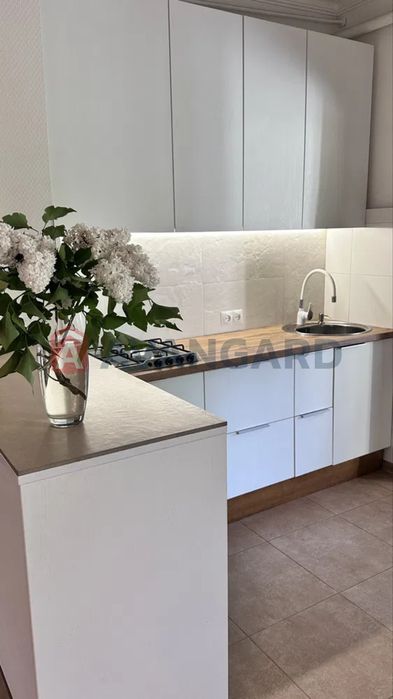 Продаж дому у Комунарському рні.