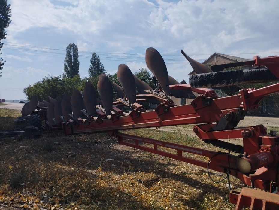 Плуг Grégoire Besson SPSL B9 2013p