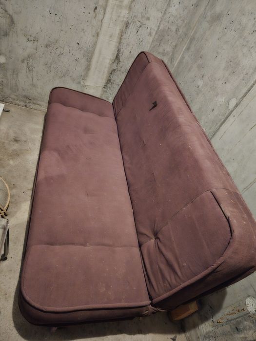Sofa oddam za darmo