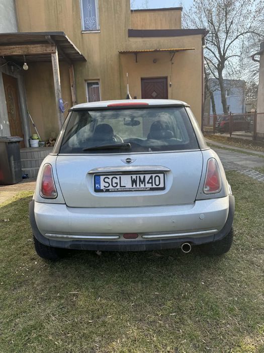 Mini Cooper 1.6 benzyna