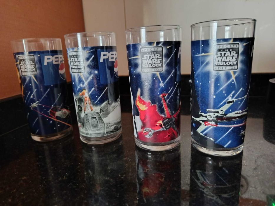 Colecção de 4 copos Star Wars