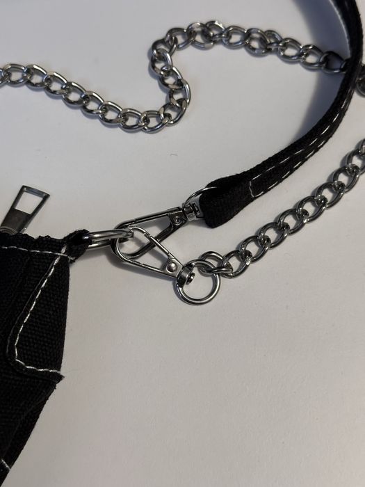 Стильна сумка-багет у стилі Y2K з ланцюжком та пряжкою