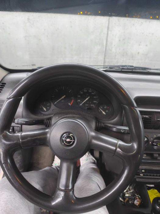 Opel corsa 1.5d em bom estado