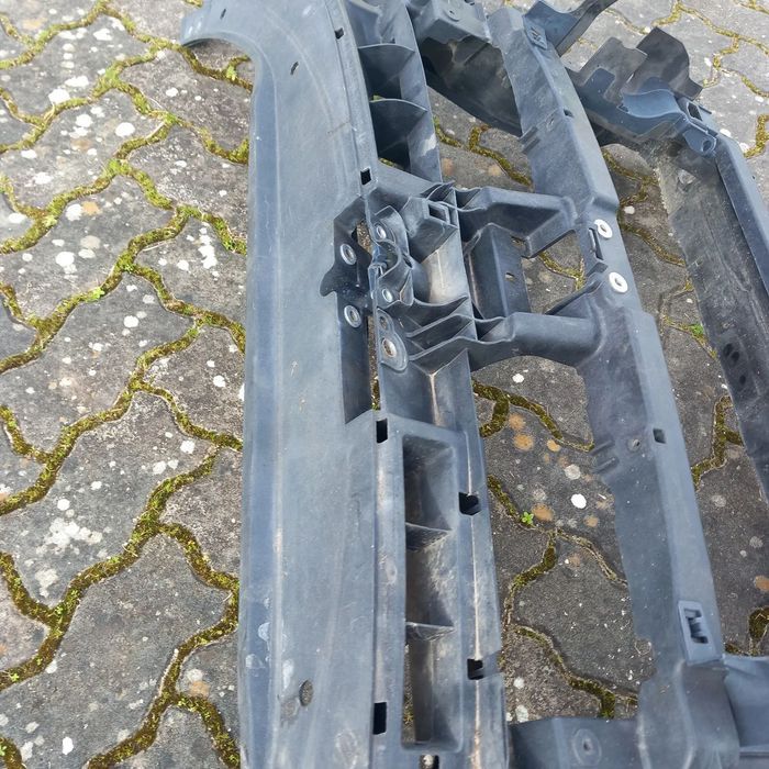 Frente de fibra vw golf plus 5M0805588