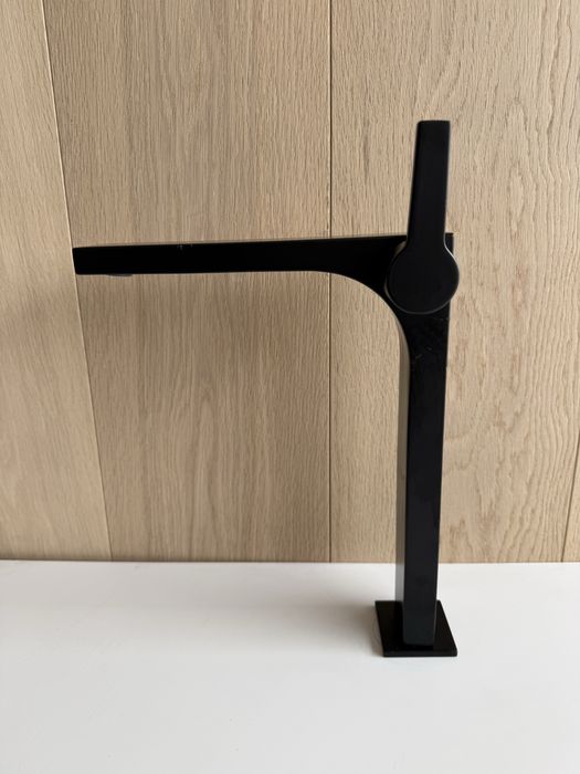 Bateria umywalkowa jednouchwytowa EDITION 11 PLANNING 250