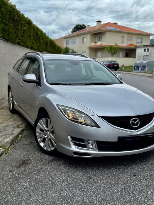 Mazda 6 pegar e andar