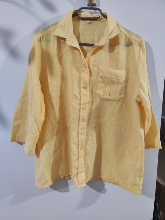 Żółta koszula z krótkim rękawem