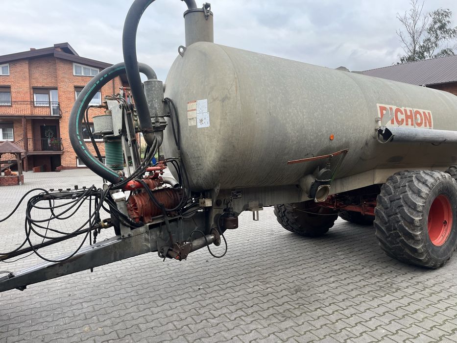 Beczka beczkowóz pichon 12000 litrow tandem ramię napelniajace