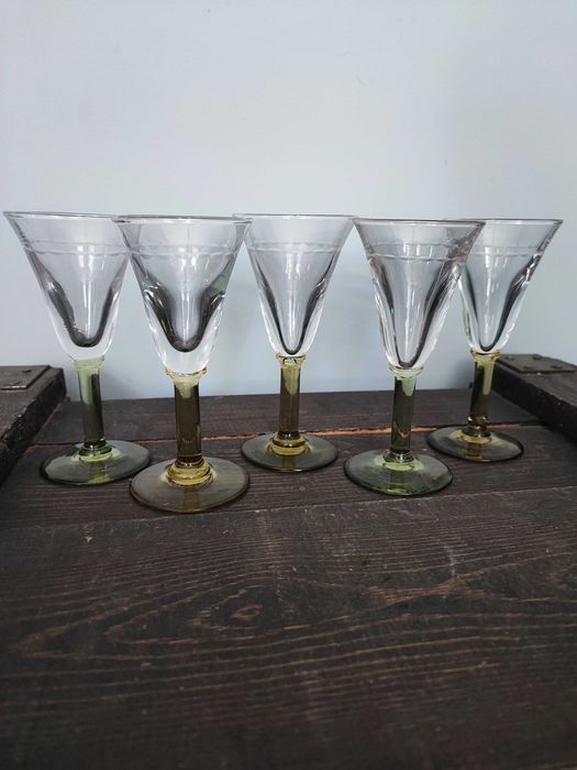 Francuskie kieliszki do likieru nalewki Art deco