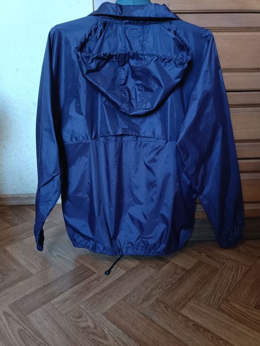 Ветровка / дождевик