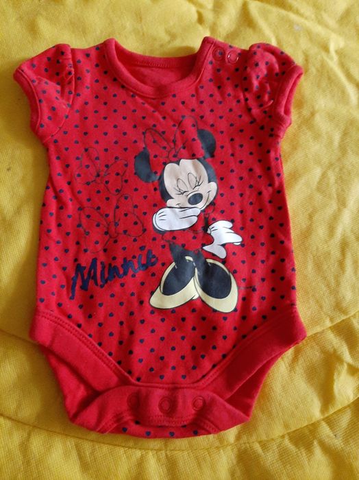 Детское боди Мини Маус 2

Оригинал Disney