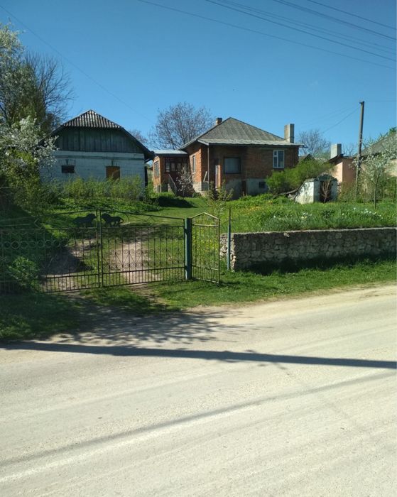 Продам будинок, обміняю на квартиру