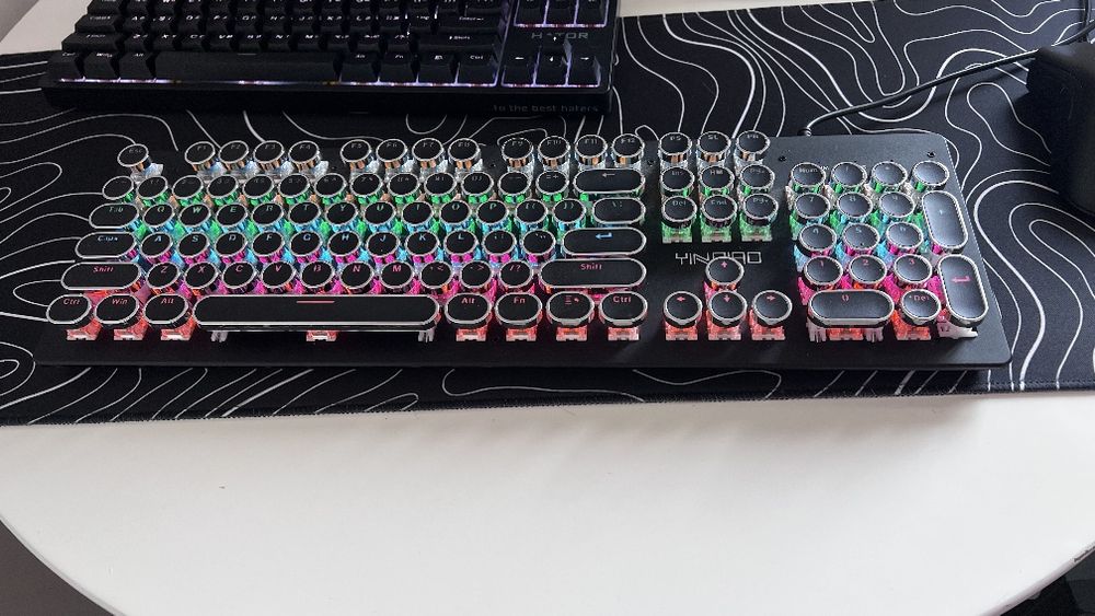 Механічна клавіатура RGB