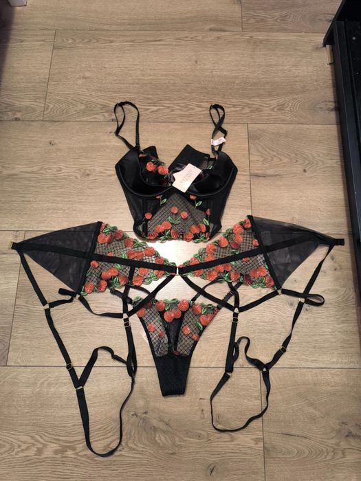 Komplet bielizny victoria secret 36