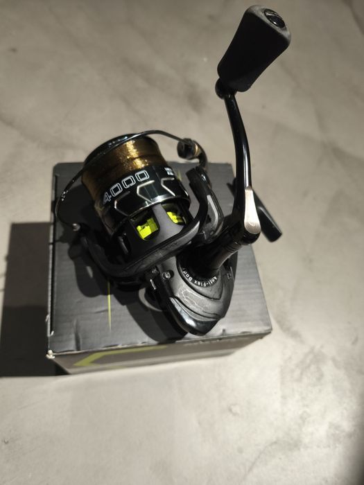 Kołowrotek Matrix Horizon 4000