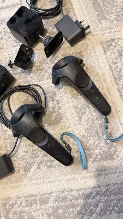 HTC VIVE - Usado
