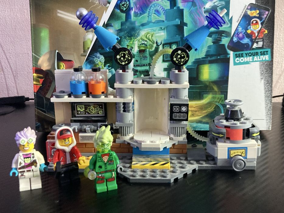 LEGO Hidden Side 70418 Лабораторія привидів Дж. Б.