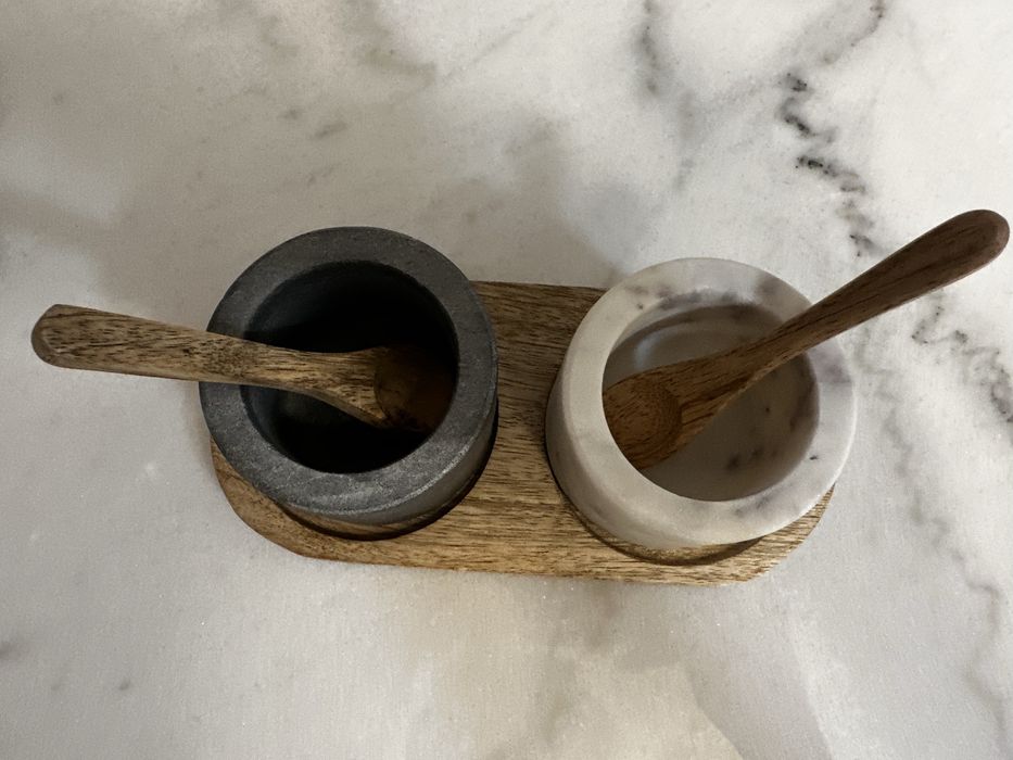 Zestaw misek marmurowych na przyprawy