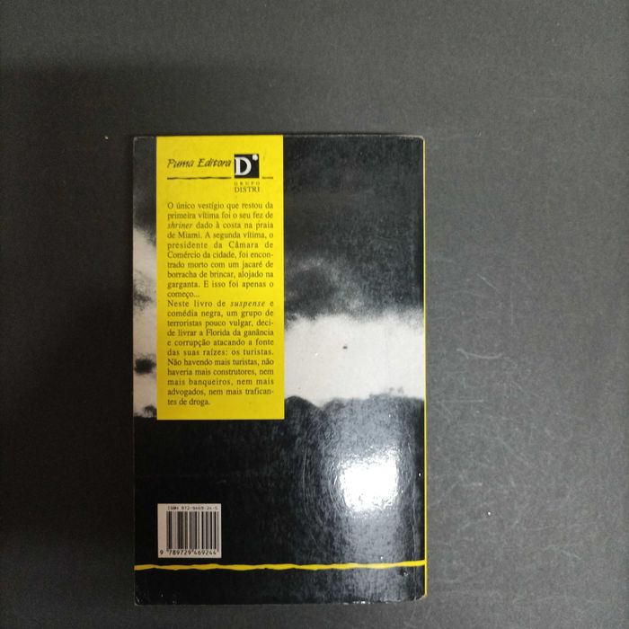 Época Turística  Carl Hiaasen