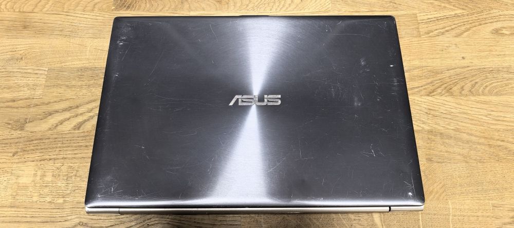 Ноутбуки Asus UX320/Asus розібраний/Asus C523N/Дефект