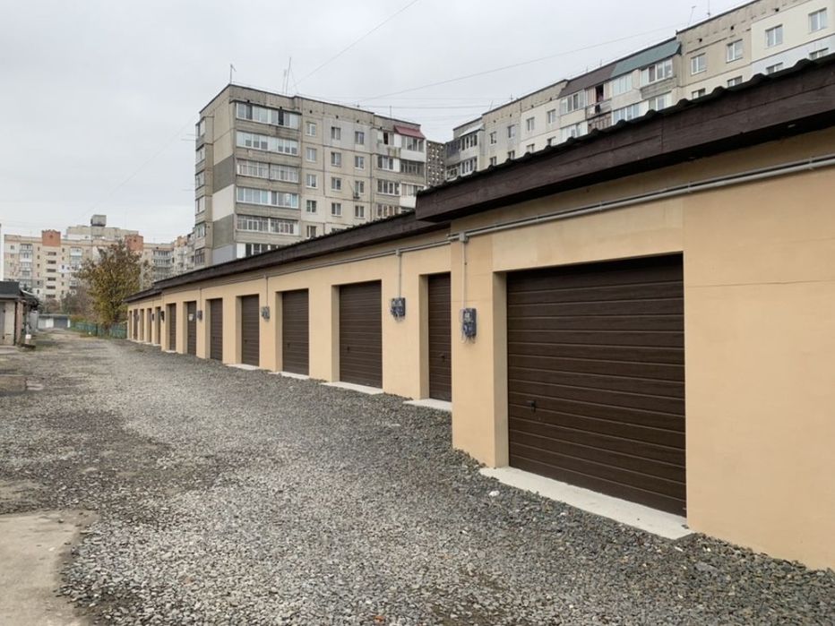 Продам двоповерховий Гараж