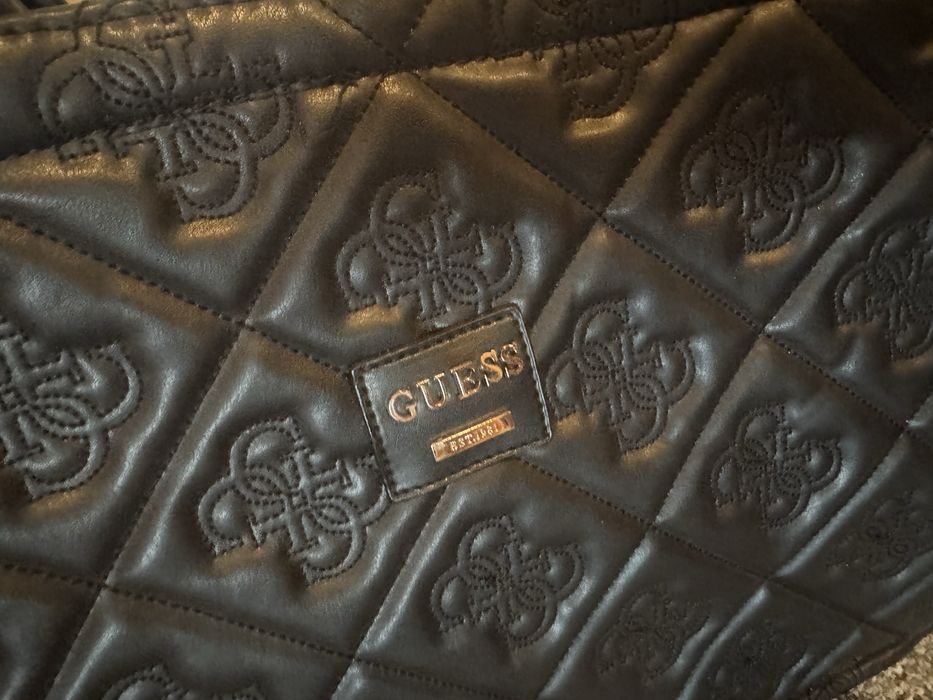 Torebka Guess czarna