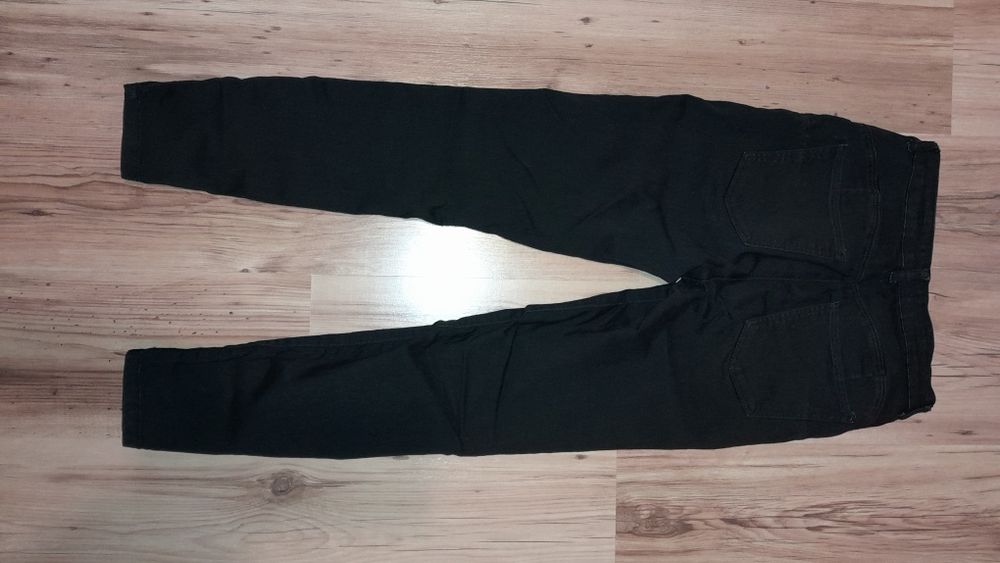 Spodnie damskie Cropp