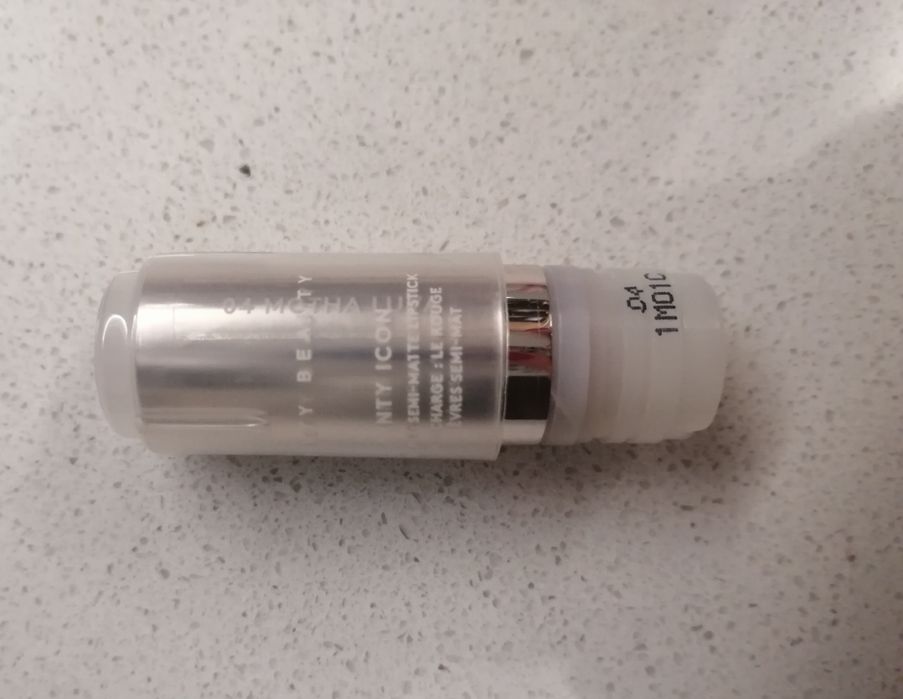 Fenty icon lipstick szminka wkład 04 motha luva