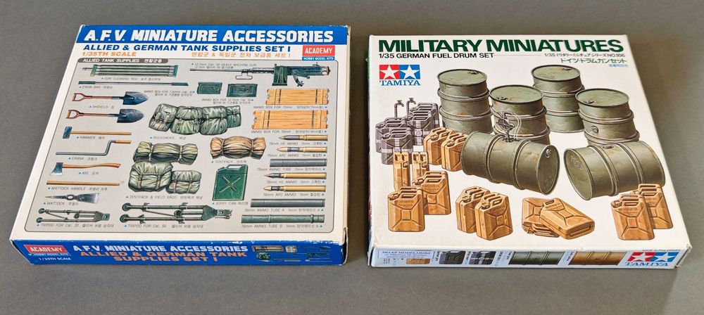 Dwa zestawy "zaopatrzeniowe" czołgów sojuszniczych i niemieckich, 1:35
