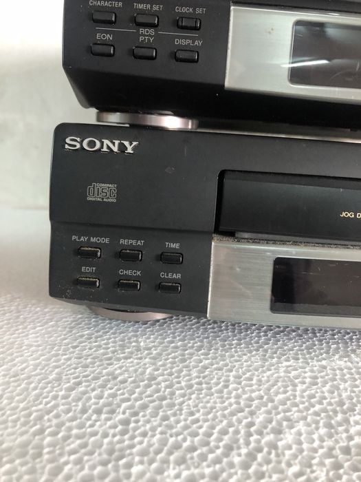 Dois aparelhos de son Sony