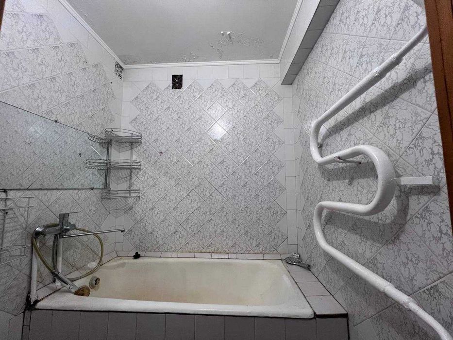 Продам 2 к квартиру на вул.Брацлавській 2187