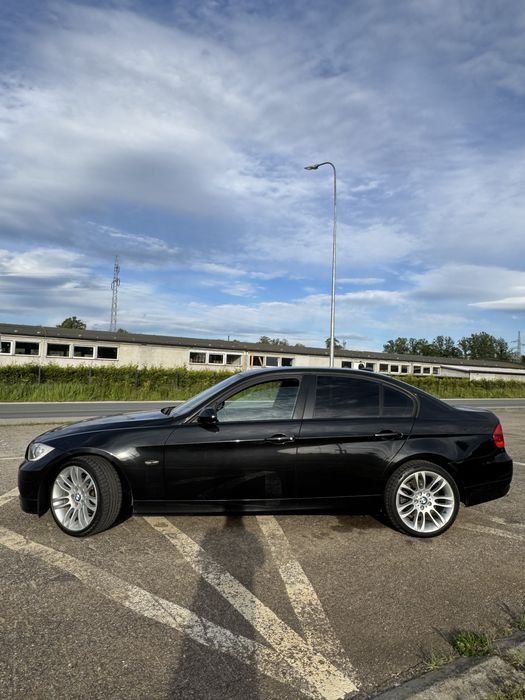 Bmw e90 2.0i  2006r