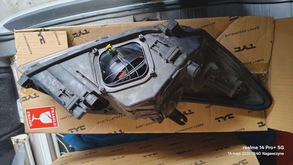 Lampy Ford focus MK2 lift xenon Przedniee