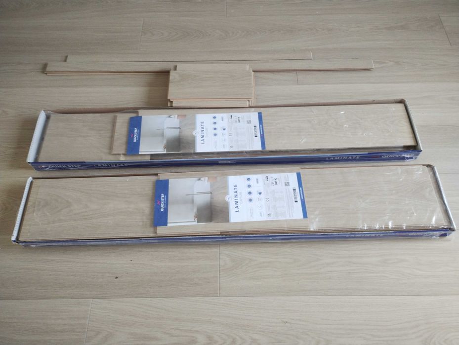 Sprzedam paczkę pociętych  paneli Dąb beżowy lakierowany- Quick-Step