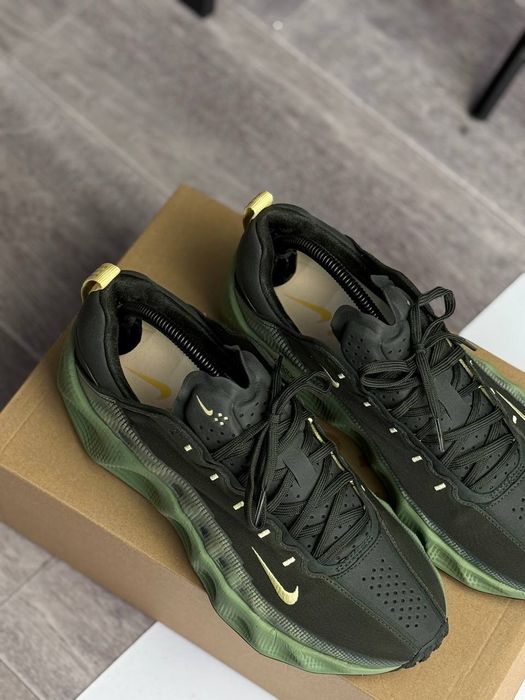 Кросівки Nike Ava Rover

сезон: весна / літо свіжа колекція маломірить!