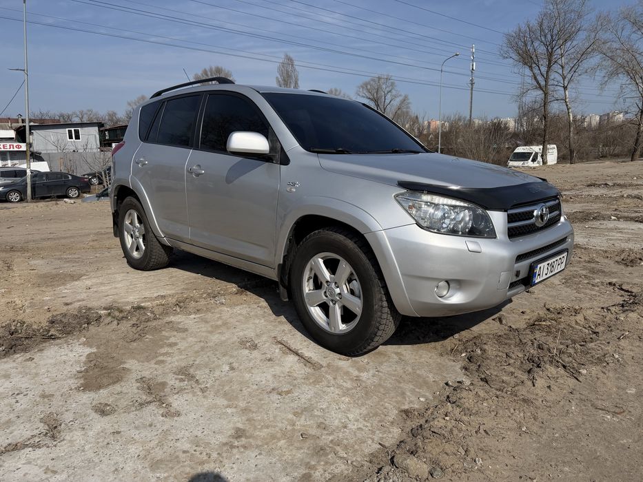 Рав 4 2006р 2,2 дизель