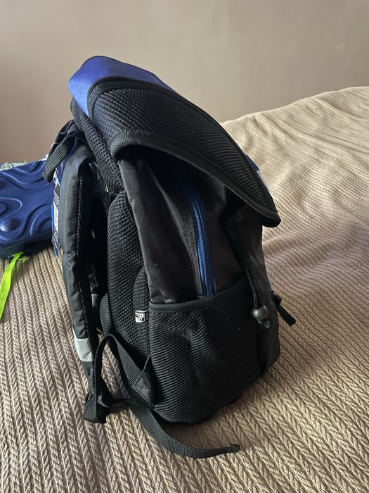 Рюкзак в школу для хлопчиків