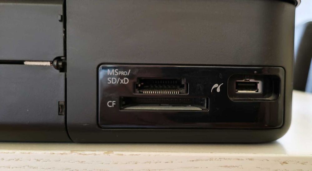 Impressora Multi-Funções EPSON Stylus Photo PX710W