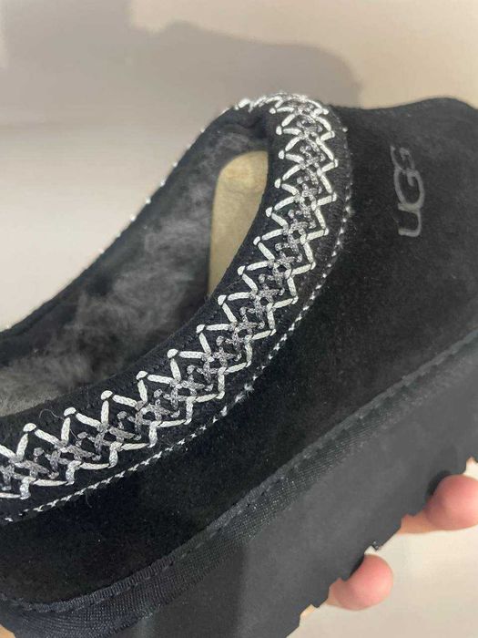 Ugg TAZZ Platform Black чорні угг на хутрі 38р 24см