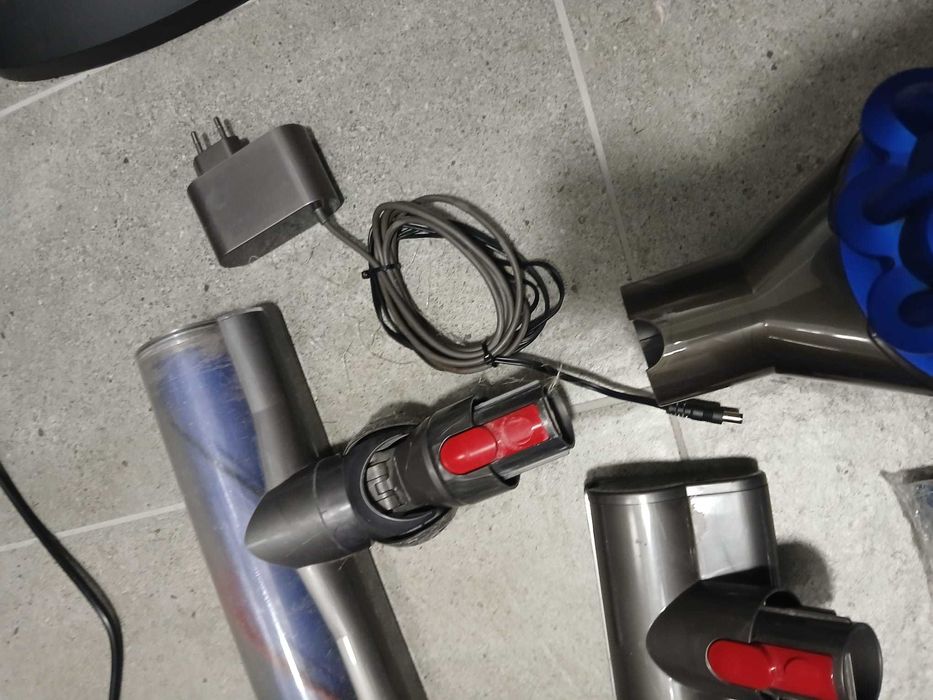 Dyson V7 duży zestaw bateria 100%